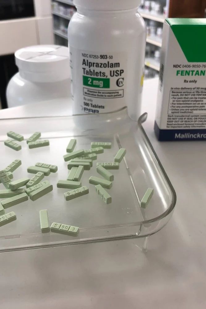 xanax 2mg green s903 hulks 2mg bars 1000x1000